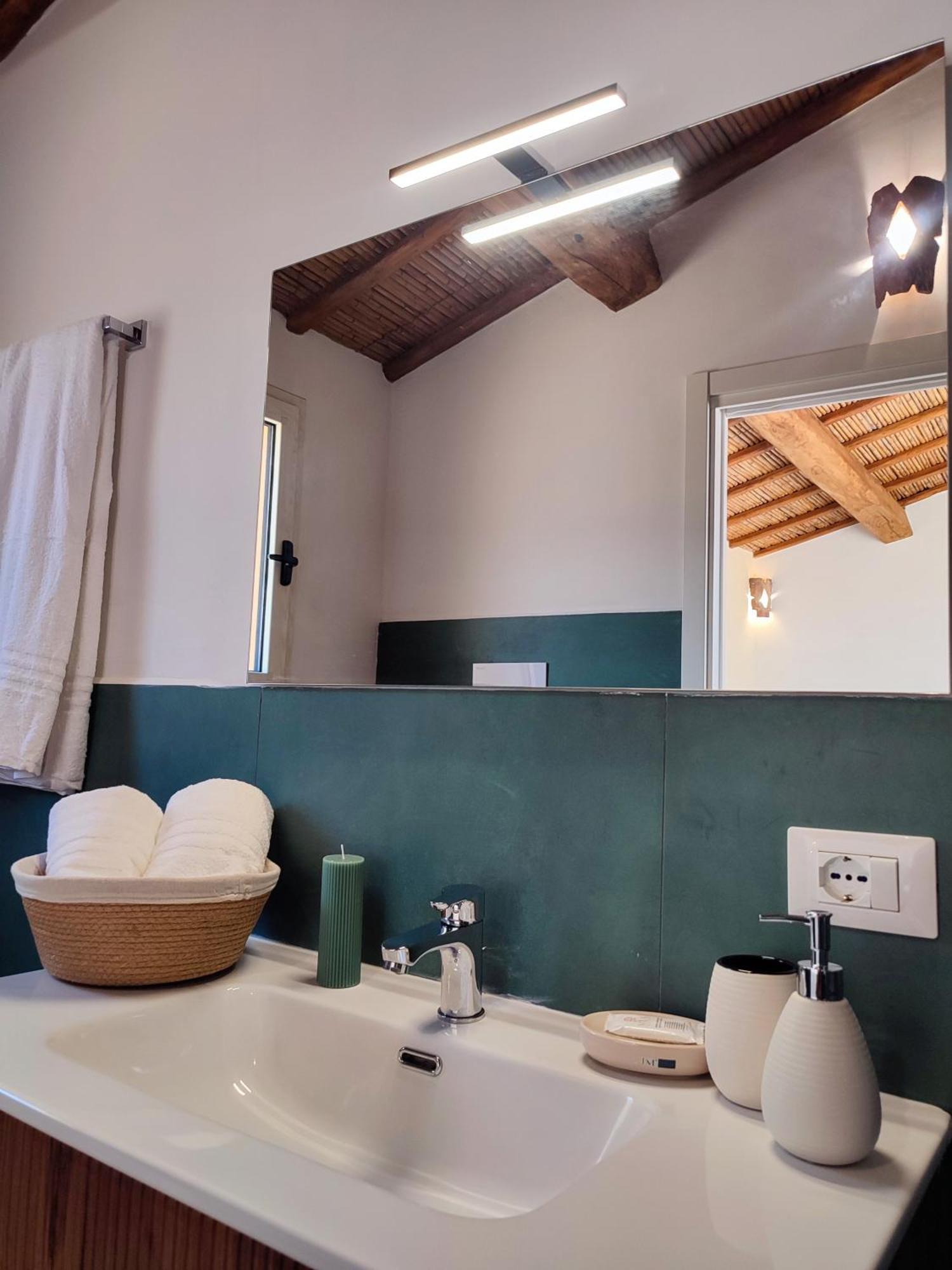 Stazzu Barecca B&B Cugnana Verde Exterior photo