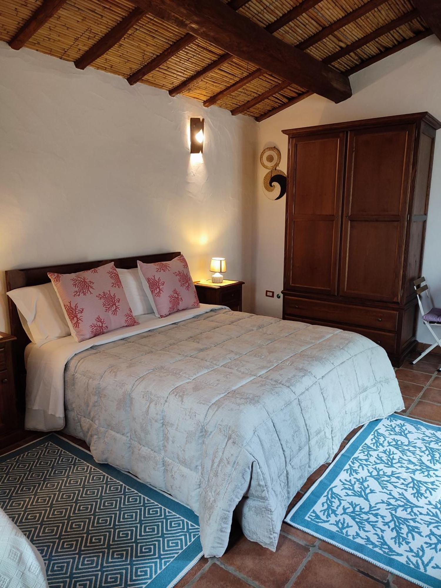 Stazzu Barecca B&B Cugnana Verde Exterior photo
